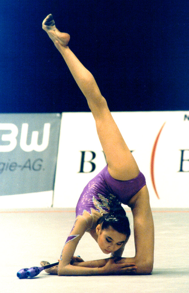 gymnast split