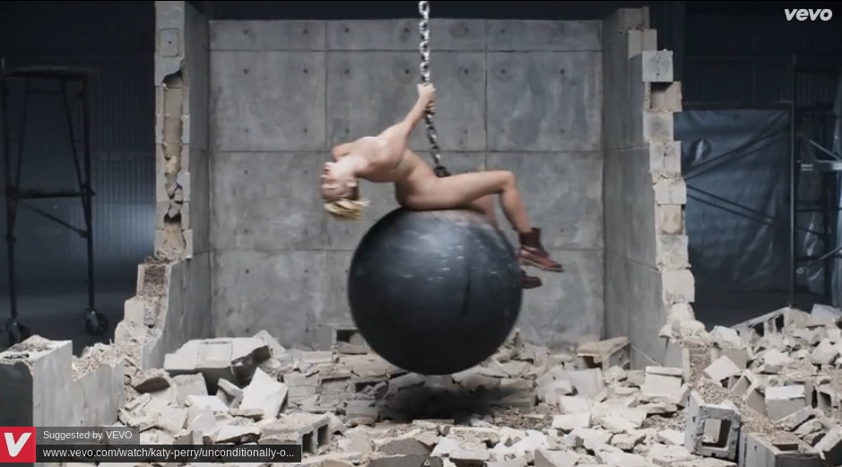 Miley Cyrus  Wrecking Ball-5