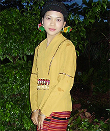 Shan woman from Lai-Hka Shan State NarngSaoTai 63ccc