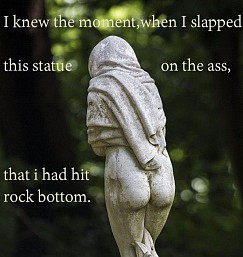 hit statue rock bottom-s243x257