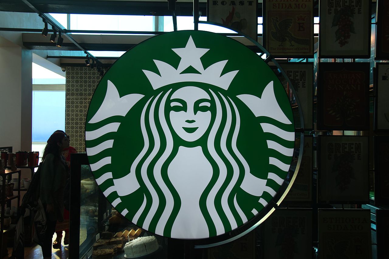 Starbucks store at Delhi airport 2016 07 22
