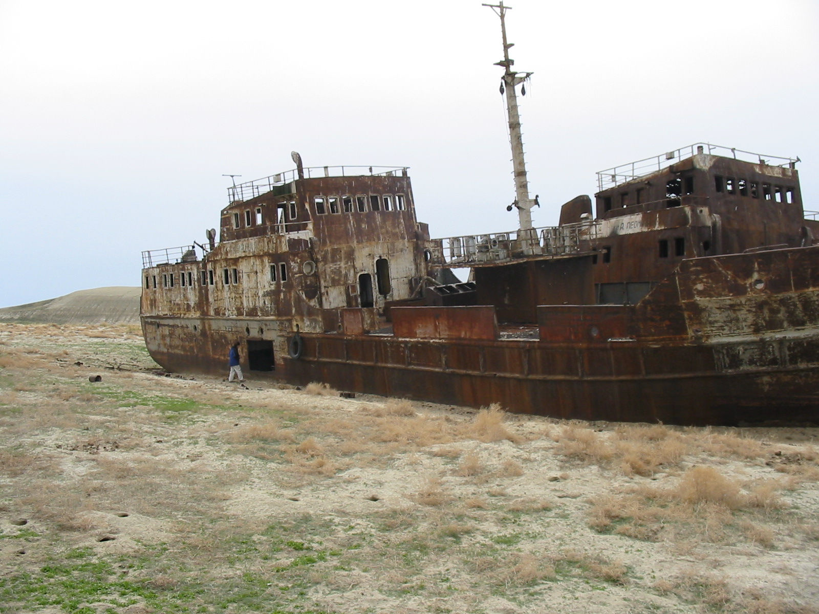 aral sea ship